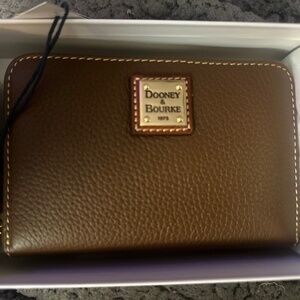 Dooney & Bourke Brown Leather Wallet/Coin Purse NWT